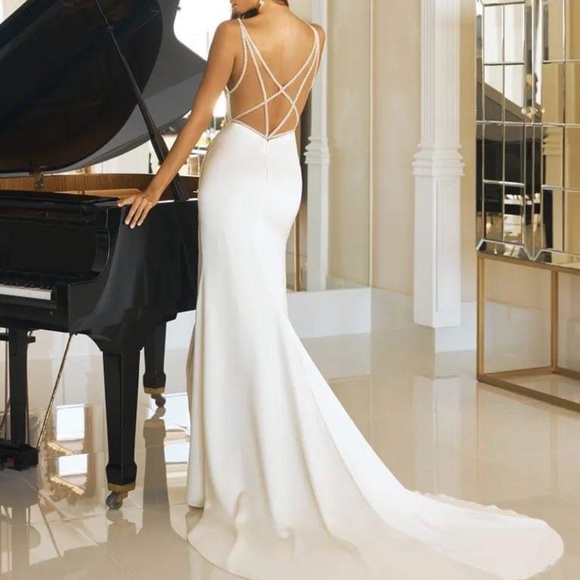 BLITHE By Pronovias - Picture 1 of 3
